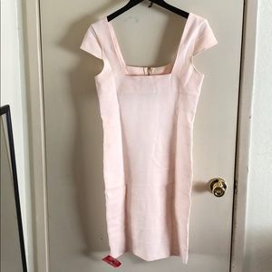 Baby pink fitted dress with zipper
